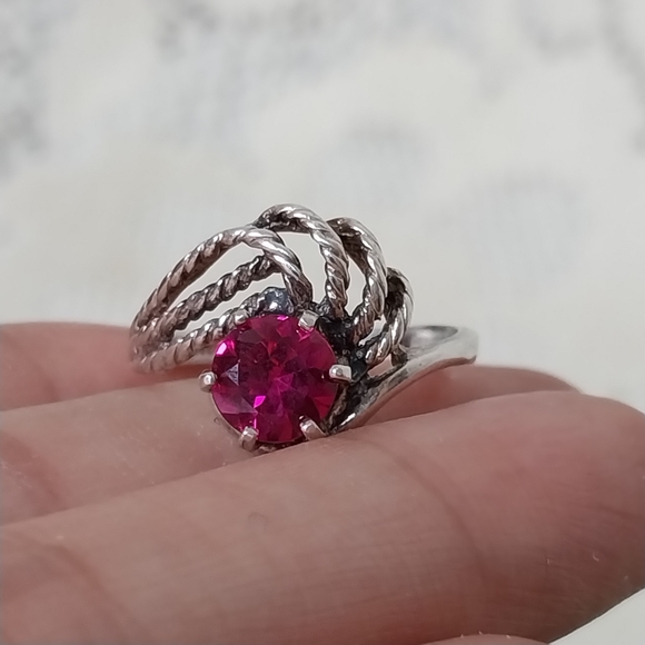 Vintage 925 Sterling Silver Synthetic Ruby Red Spinel Ring Size 6 - Picture 4 of 6